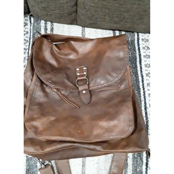 vegan leather backpack very clean convertible bag - Picture 1 of 5